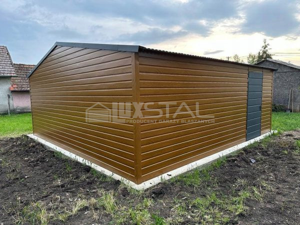Mobilgaraz 6m x 6m, Nyeregtető - obrazek 7