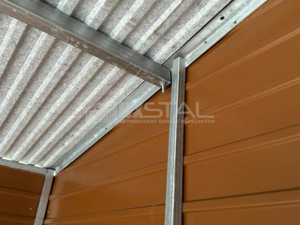 Mobilgaraz 6m x 6m, Nyeregtető - obrazek 5